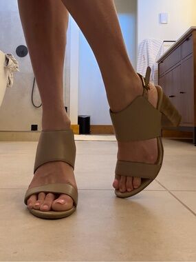 Seychellles Leather Taupe Slingback Block Heel Sandals